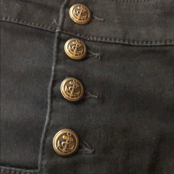 High waisted black shorts - Picture 3 of 6